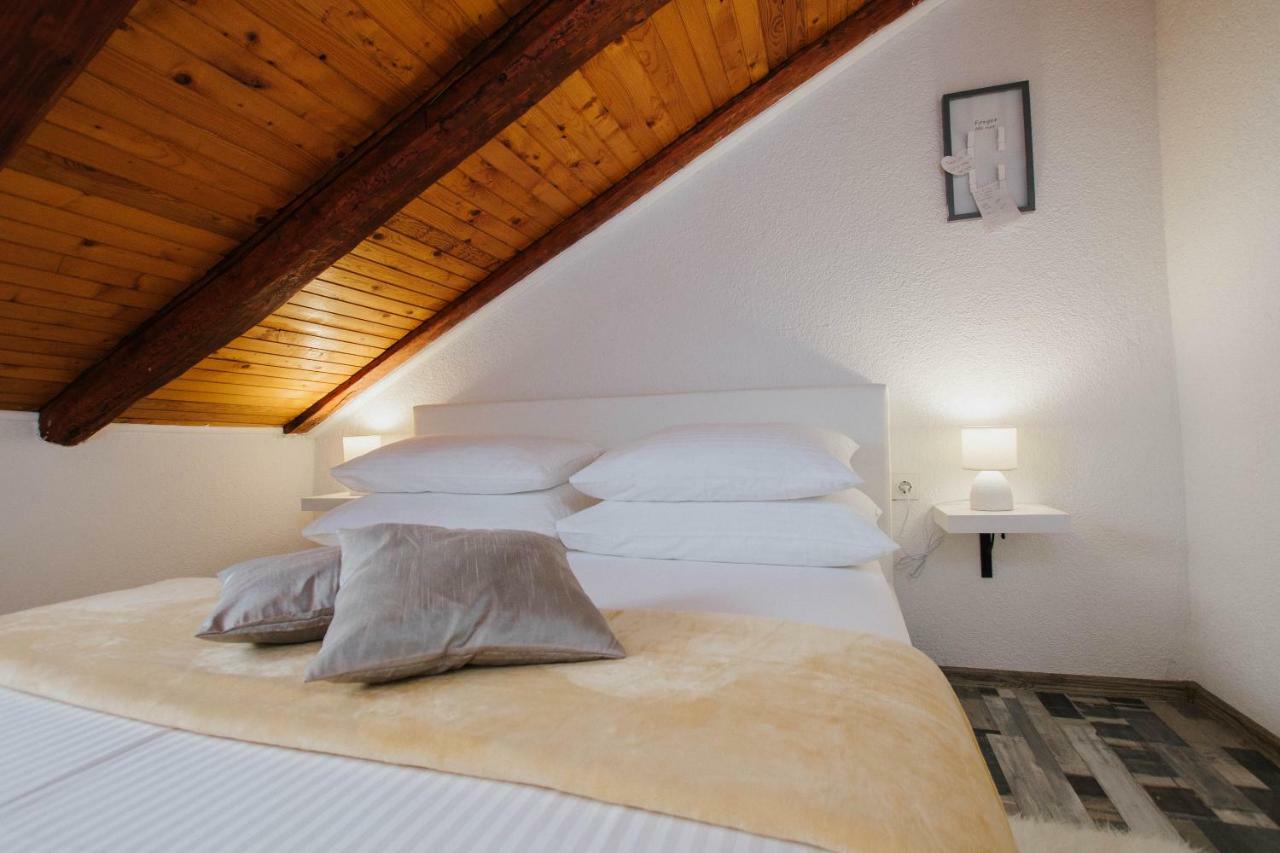 Apartment Toma Трогир Экстерьер фото